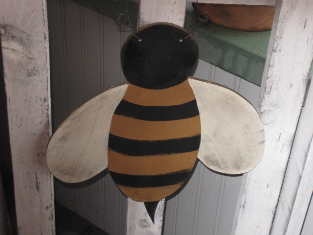 W - Bumble Bee